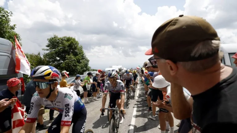 Vigilancia reforzada: controles nocturnos sacuden el Tour de Francia