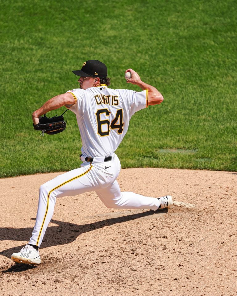 Piratas se imponente a Gigantes este jueves