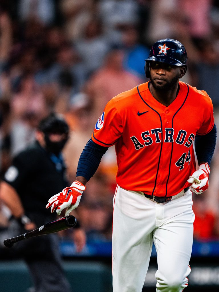 Yordan Álvarez intensifica sus posibilidades de ganar “Triple Corona” en Liga Americana