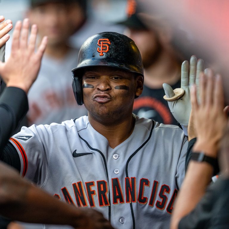 Rafael Devers logra hazaña de conectar 35 dobles y 35 cuadrangulares
