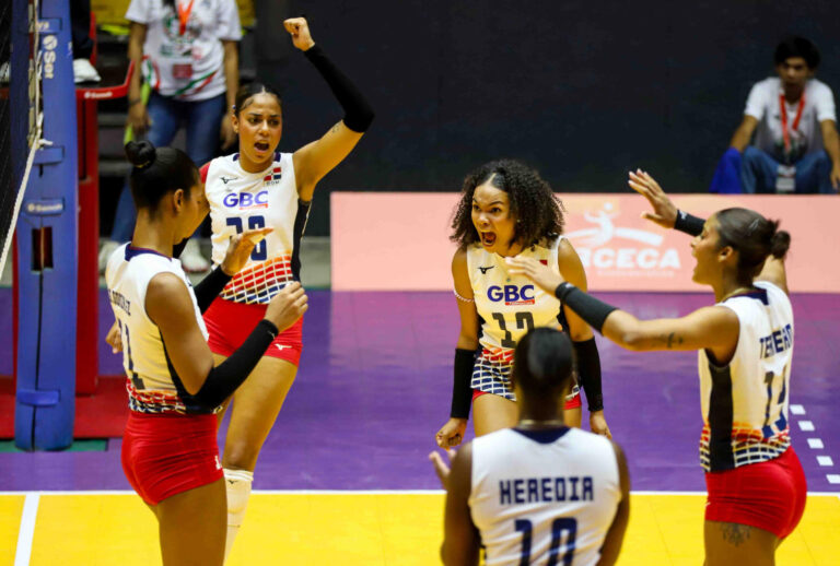 RD sigue invicta (3-0) al vencer a Canadá 3-1