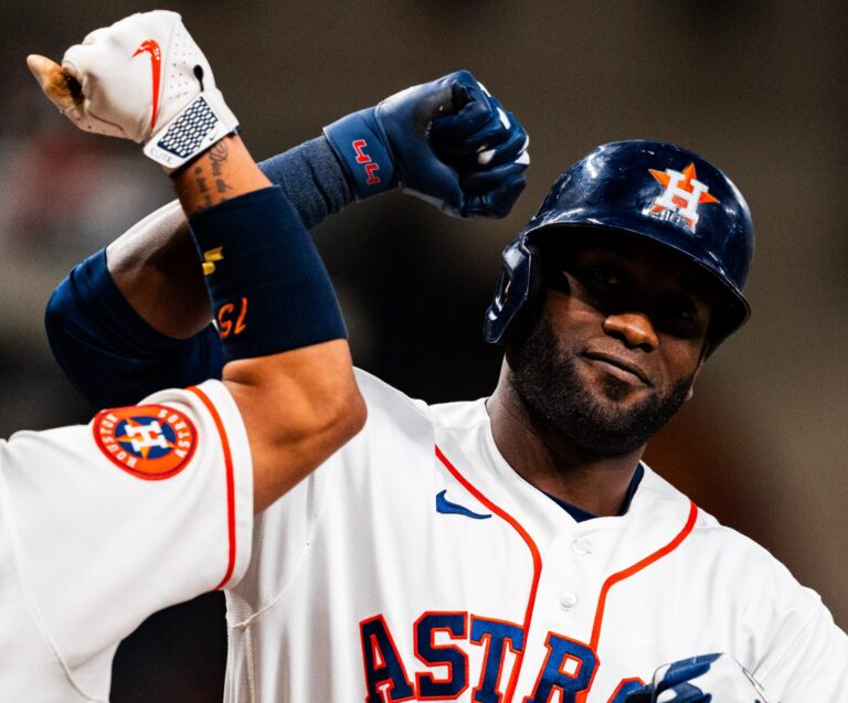 Yordan Álvarez despacha cuadrangular 40 de la temporada y se consolida para MVP
