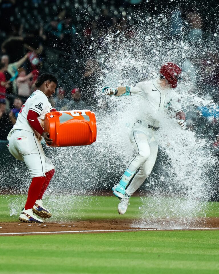 Arizona con esperanza de avanzar a playoffs tras victoria sobre Miami