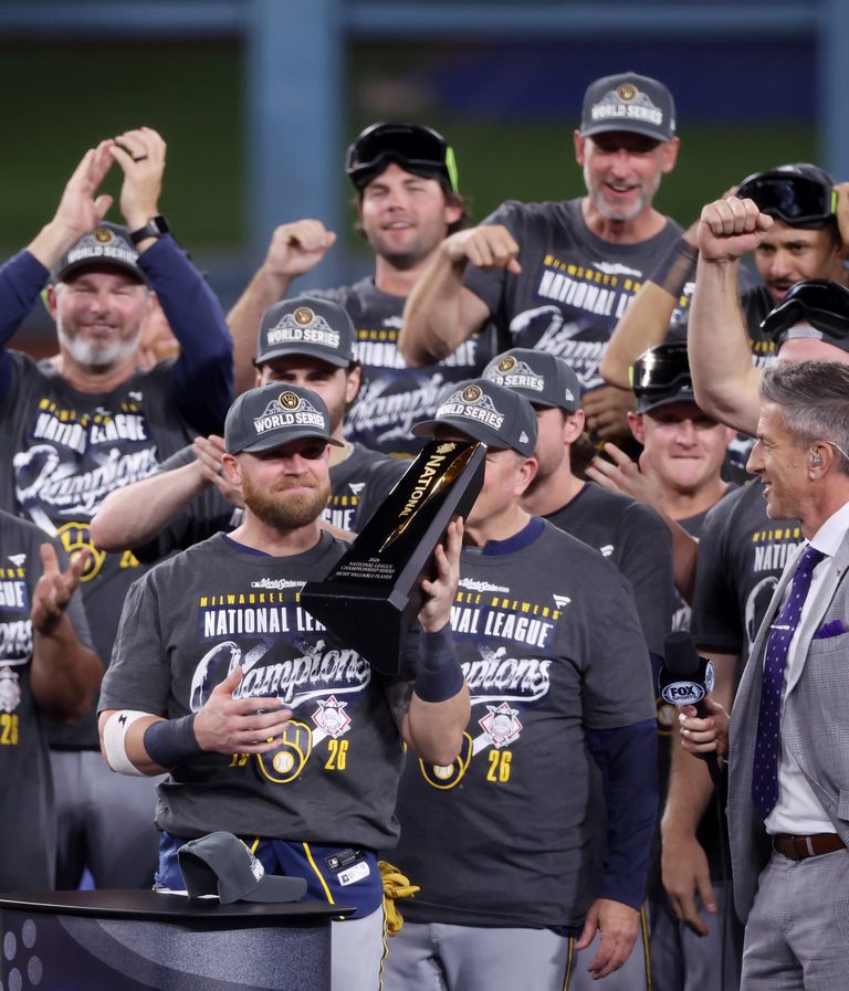 Serie Mundial inédita, con Tampa y Milwaukee que han dejado el alma en el terreno