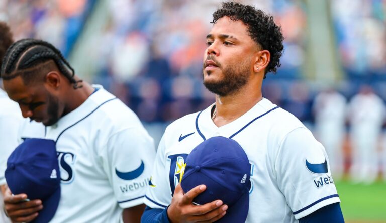 Dominicano Freddy Peralta abrirá hoy segundo partido de Serie Divisional por Tampa Bay
